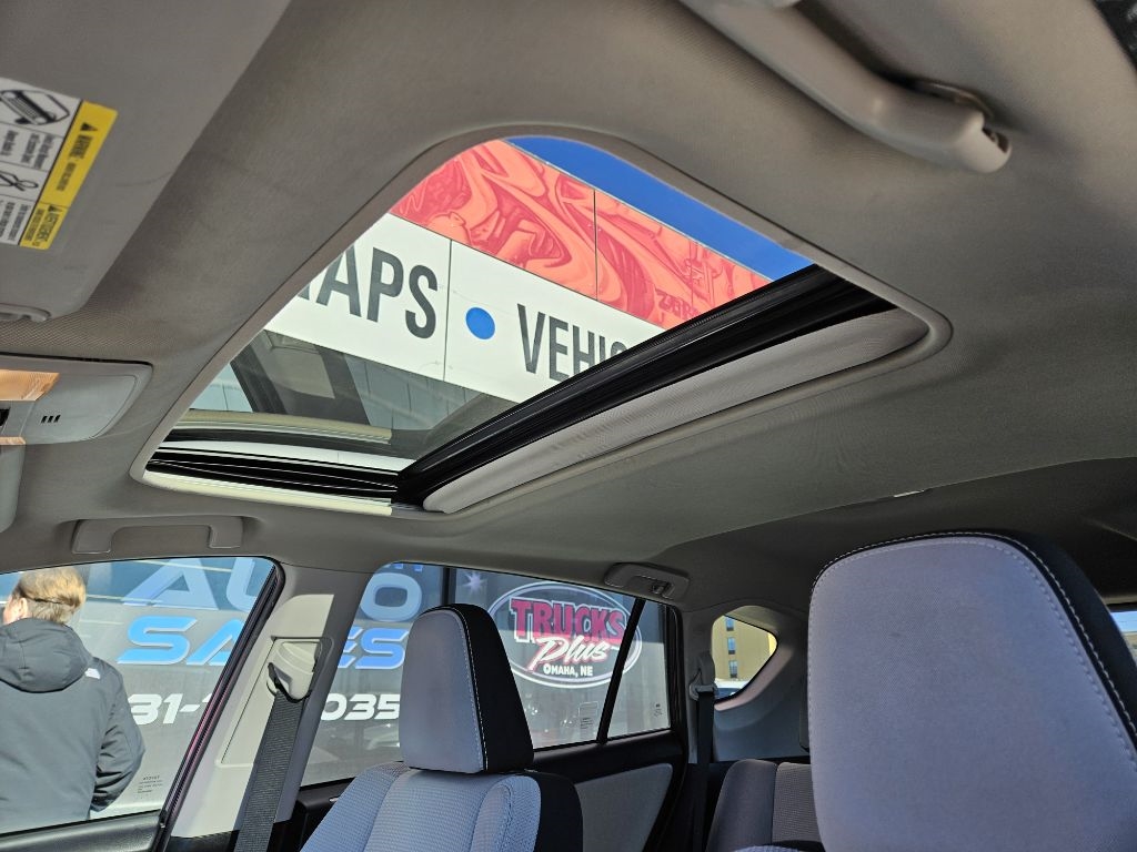 Toyota RAV4 XLE AWD 2018