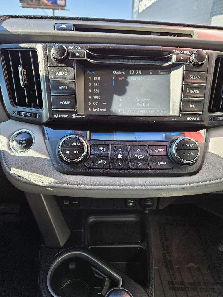 Toyota RAV4 XLE AWD 2018