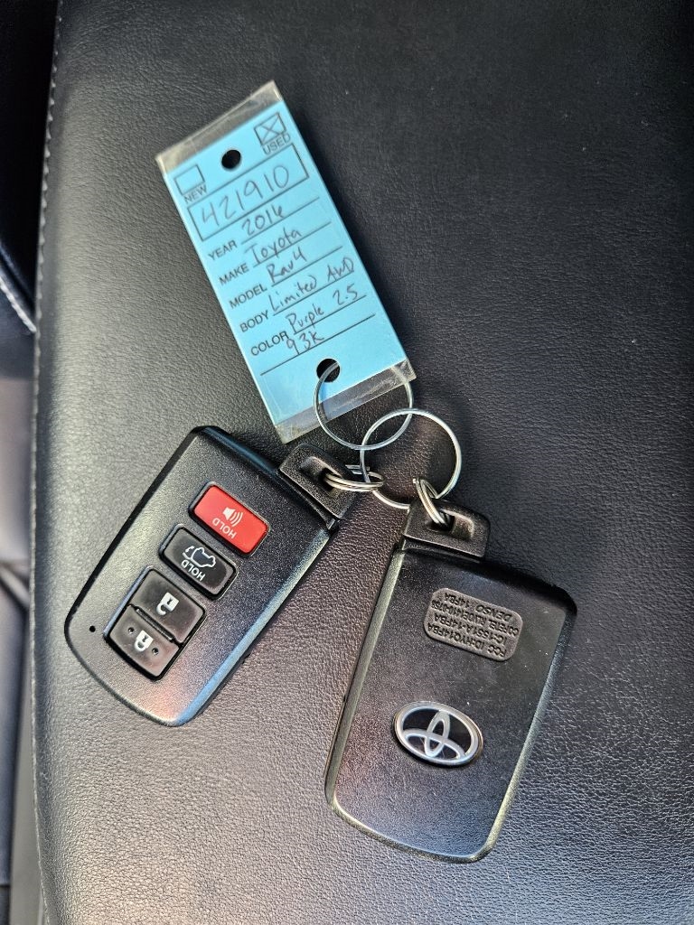 Toyota RAV4 Limited AWD 2016