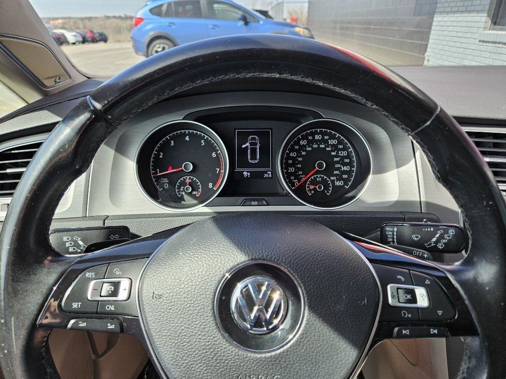 Volkswagen Golf SportWagen TSI SE 6A 2017