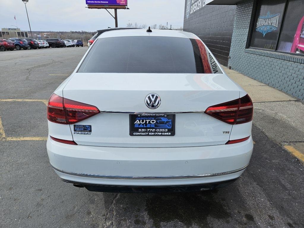 Volkswagen Passat SE R-Line 2019