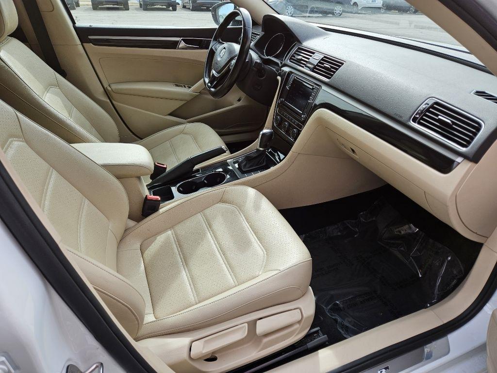 Volkswagen Passat SE R-Line 2019