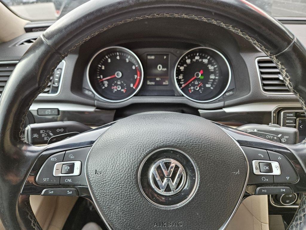 Volkswagen Passat SE R-Line 2019