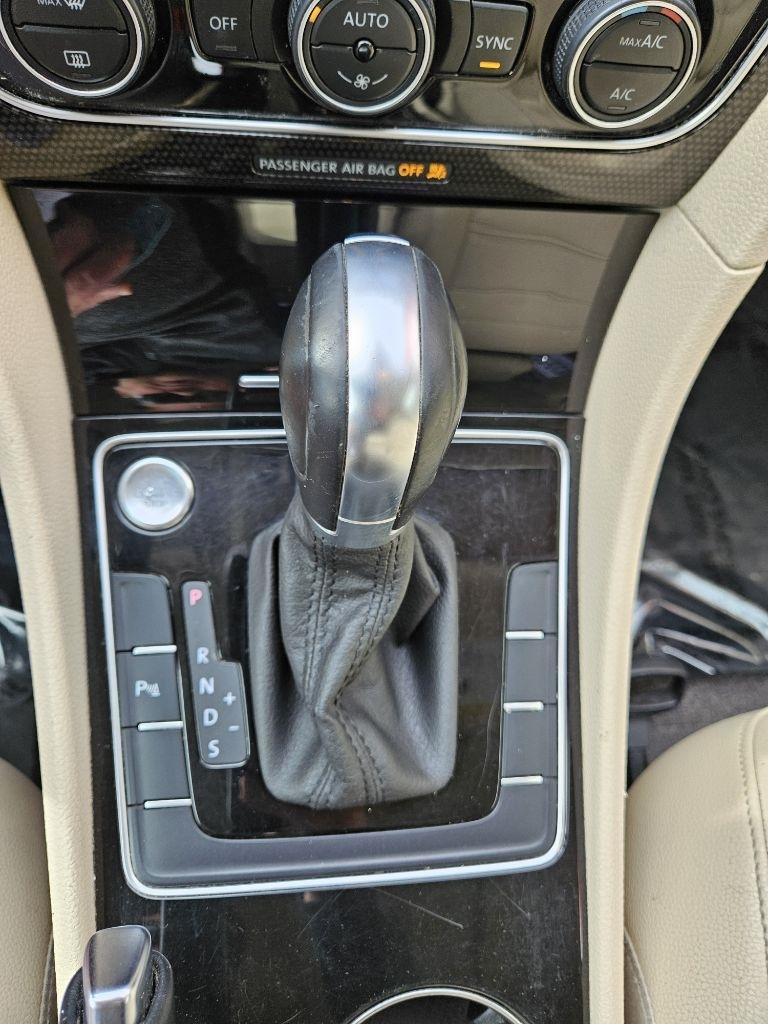 Volkswagen Passat SE R-Line 2019