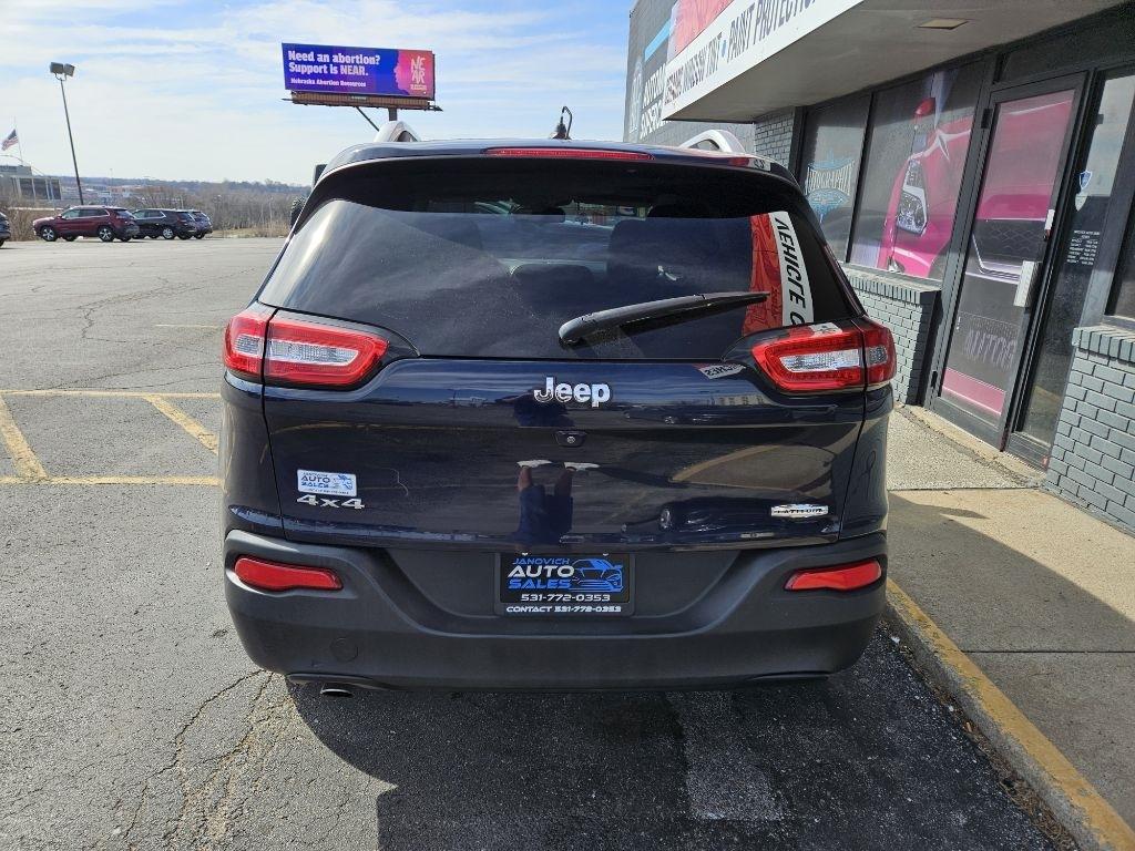 Jeep Cherokee Latitude 4WD 2015