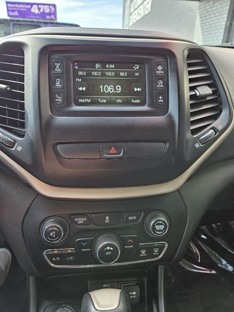 Jeep Cherokee Latitude 4WD 2015