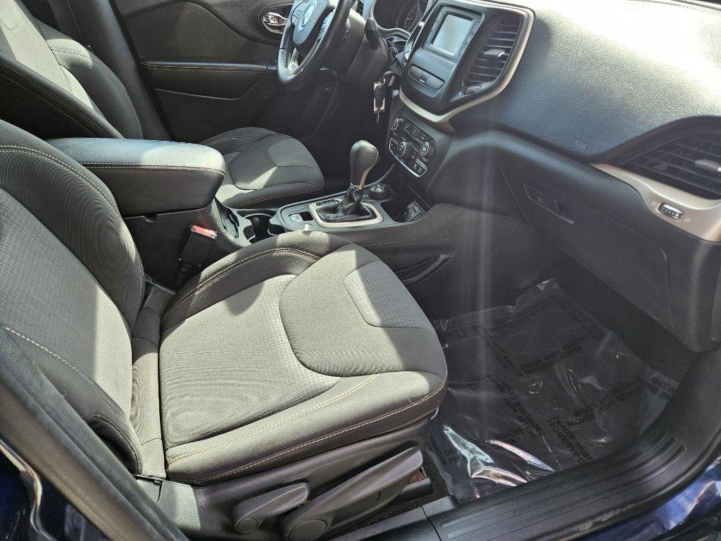 Jeep Cherokee Latitude 4WD 2015