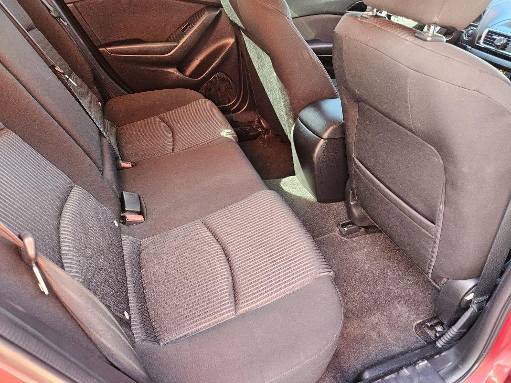 Mazda MAZDA3 i Touring AT 5-Door 2015