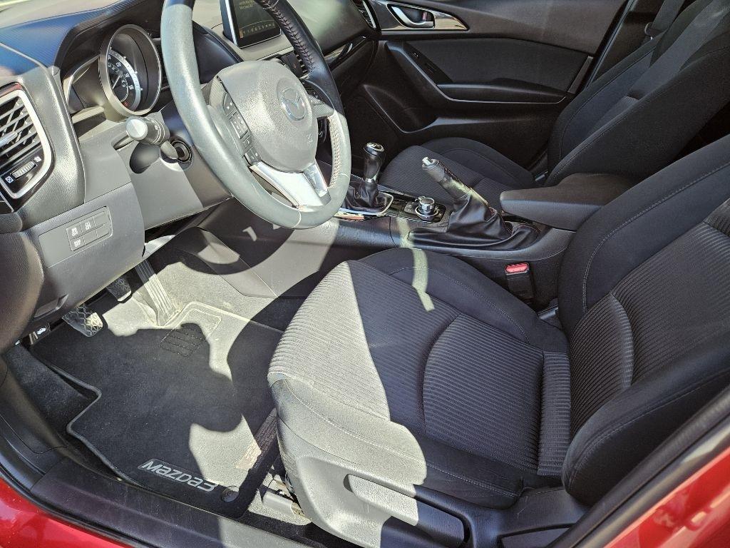 Mazda MAZDA3 i Touring AT 5-Door 2015