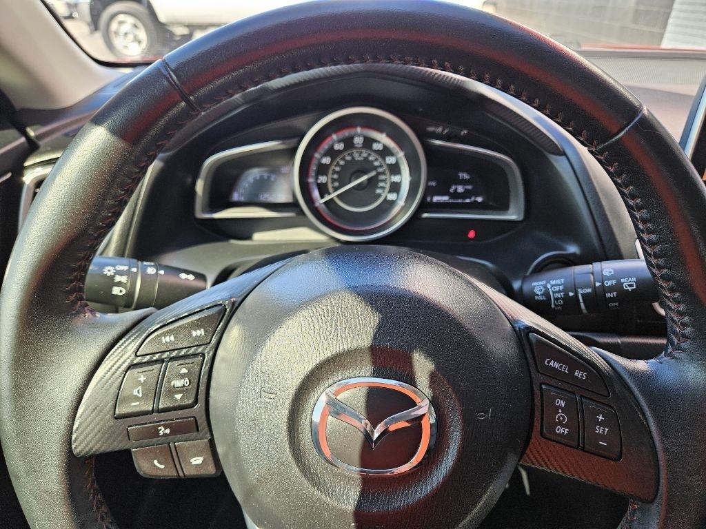 Mazda MAZDA3 i Touring AT 5-Door 2015