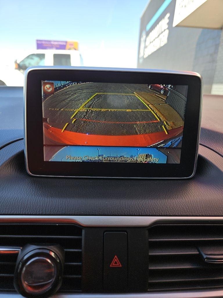 Mazda MAZDA3 i Touring AT 5-Door 2015