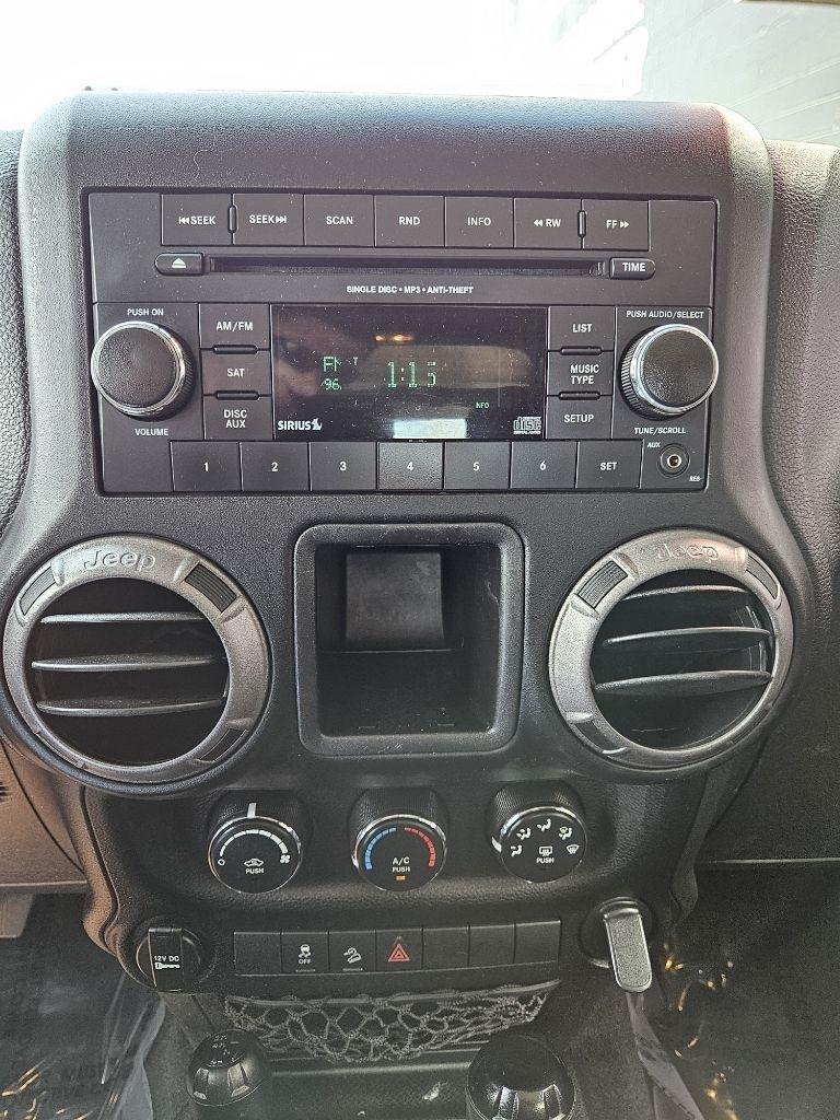 Jeep Wrangler Unlimited Sport 4WD 2013