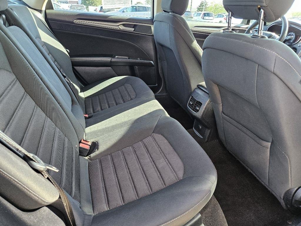 Ford Fusion SE 2020