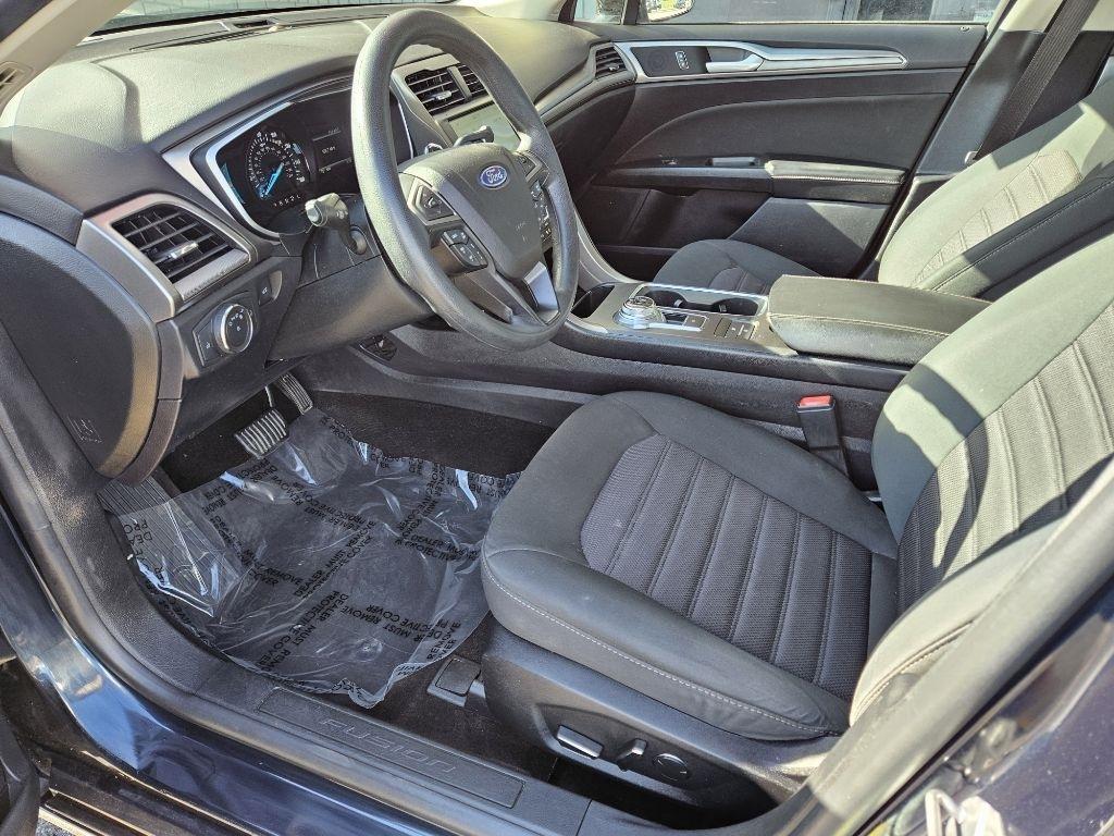 Ford Fusion SE 2020