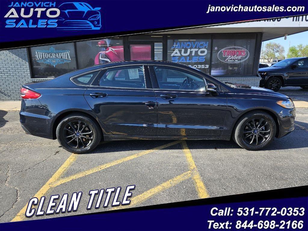 2020 Ford Fusion SE