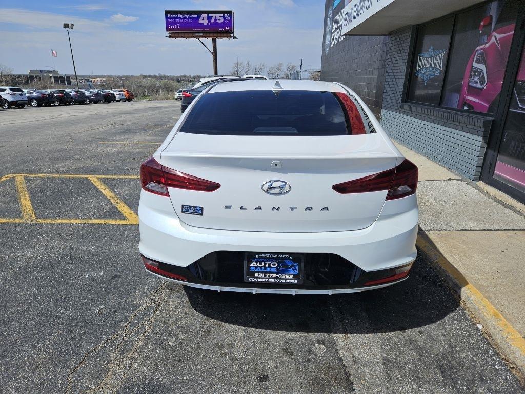 Hyundai Elantra Limited 2020