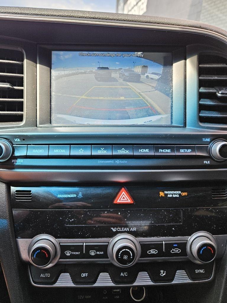 Hyundai Elantra Limited 2020