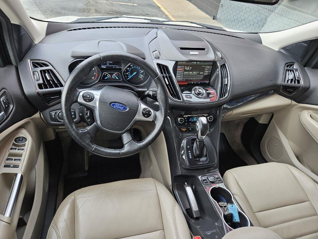 Ford Escape Titanium 4WD 2015