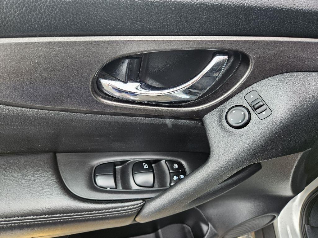 Nissan Rogue SV AWD 2015