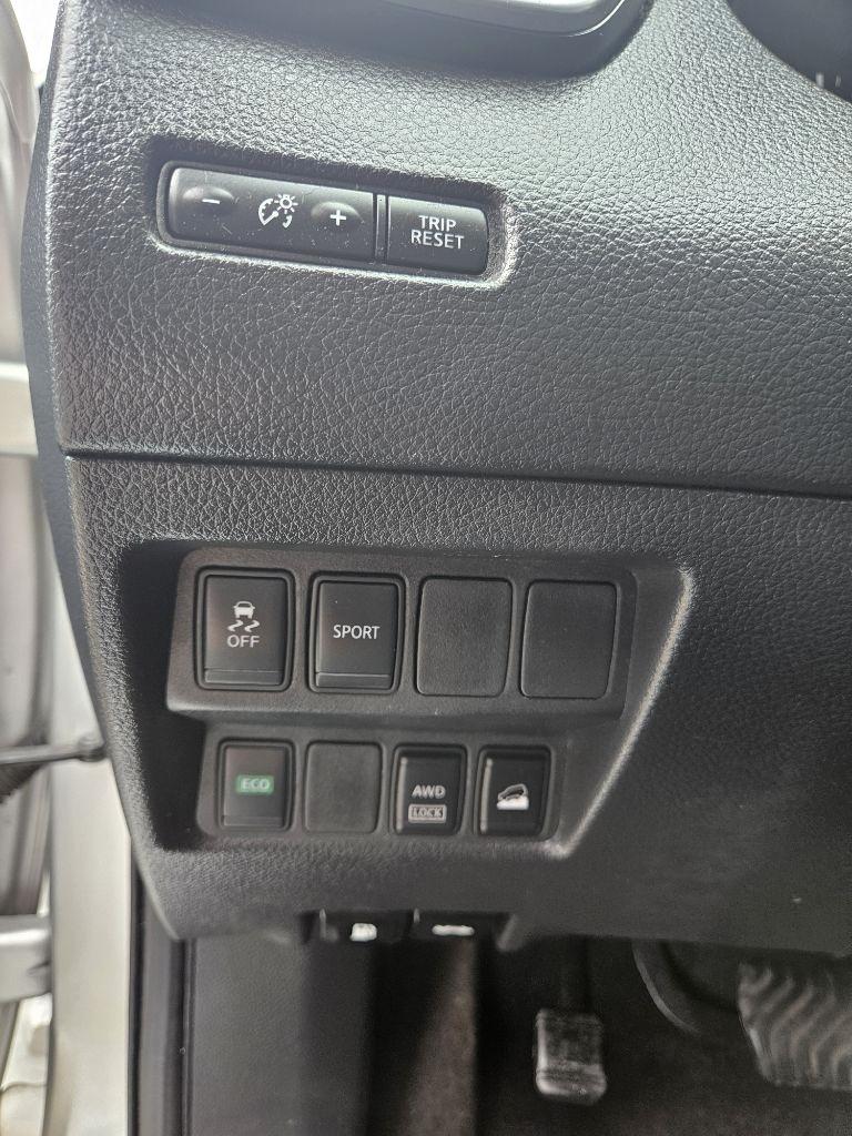 Nissan Rogue SV AWD 2015