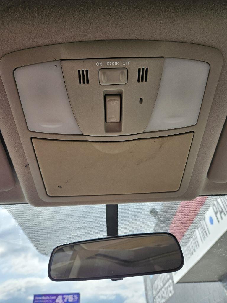 Nissan Rogue SV AWD 2012