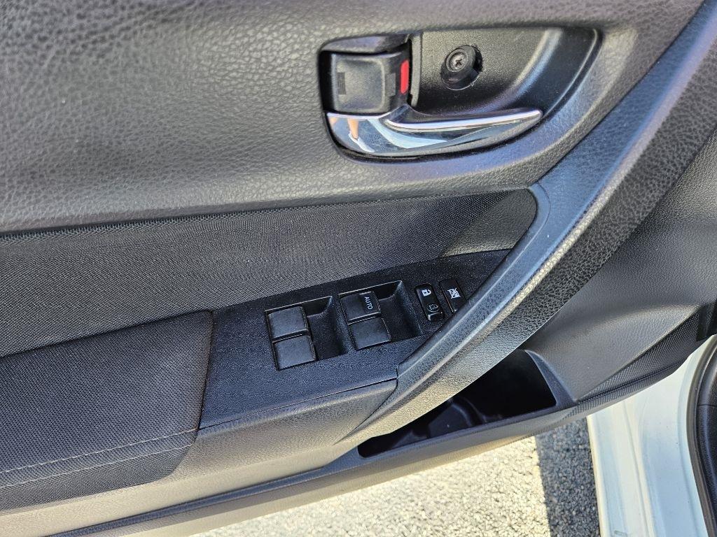 Toyota Corolla LE CVT 2017