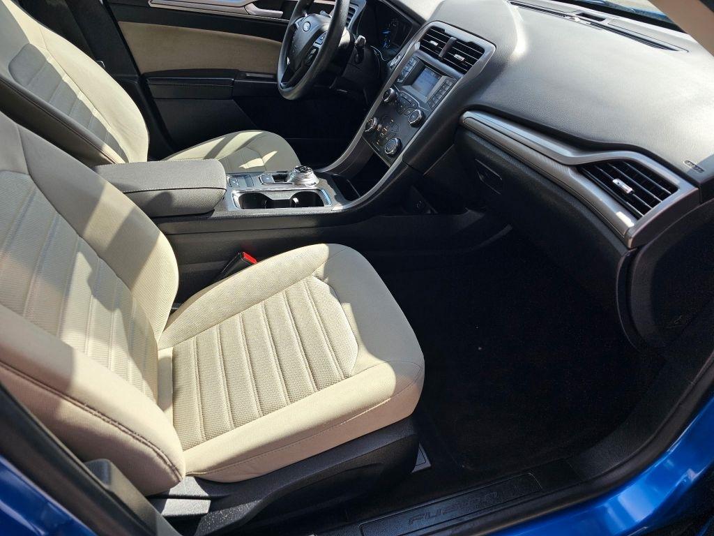 Ford Fusion S 2020