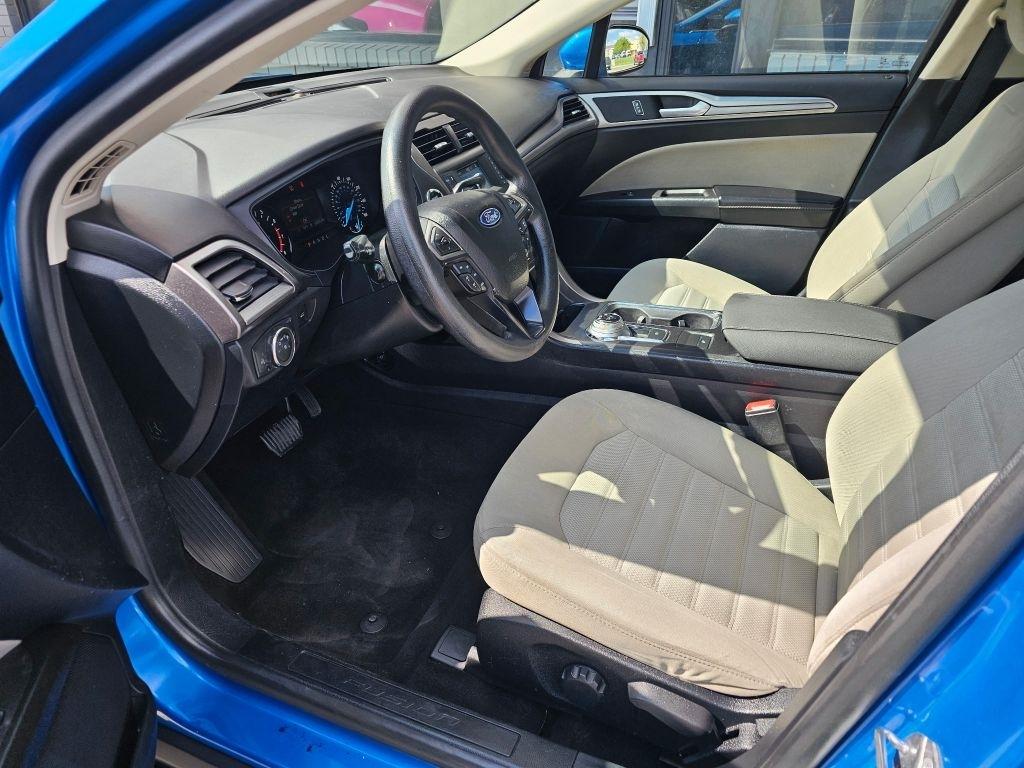Ford Fusion S 2020