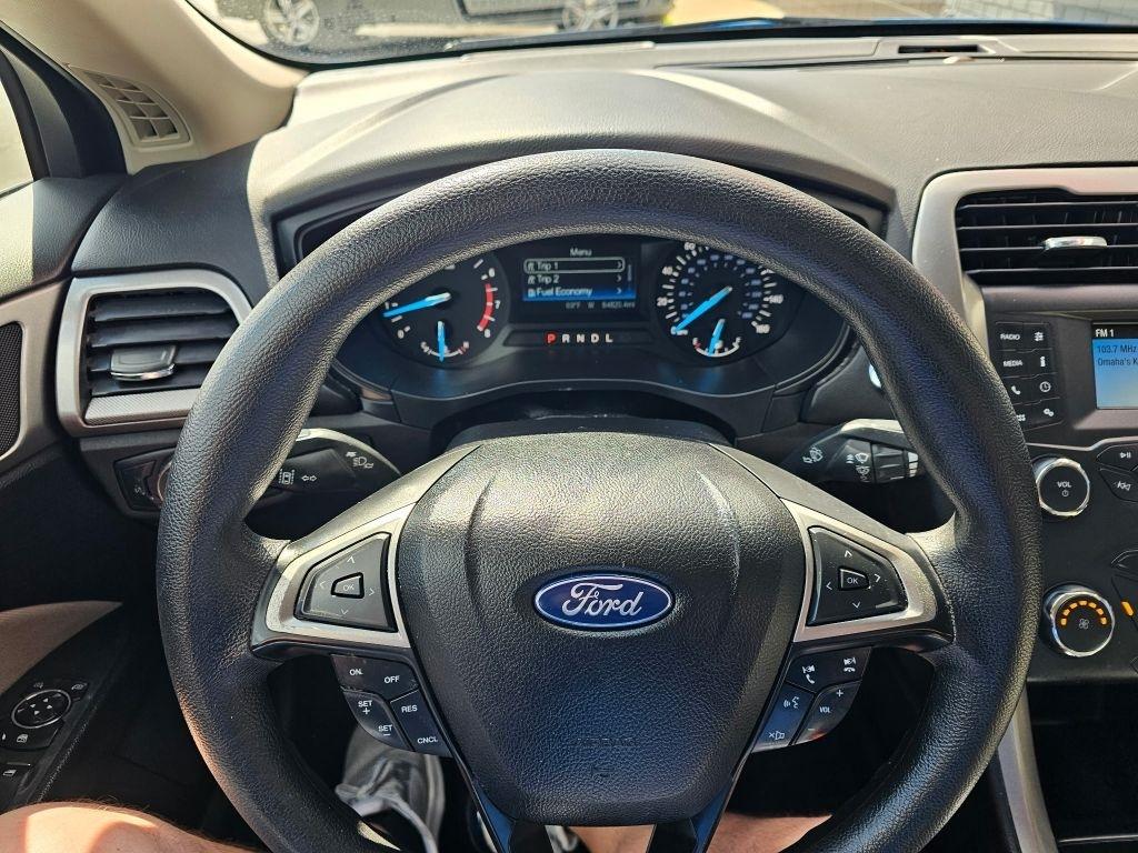 Ford Fusion S 2020