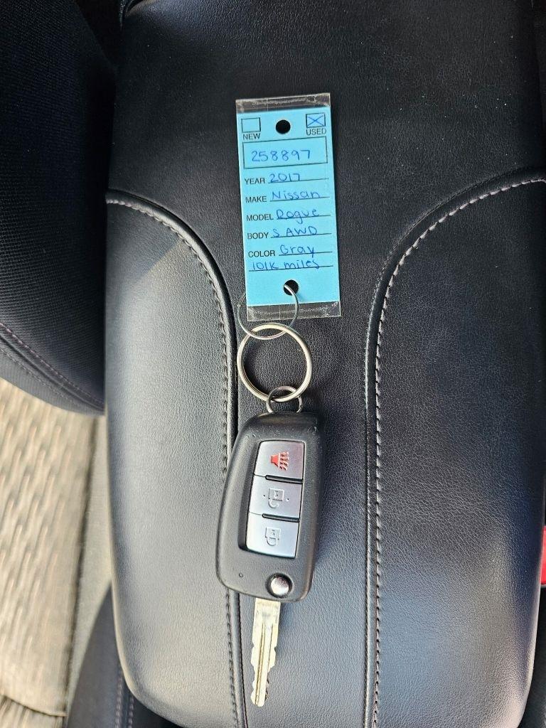 Nissan Rogue S AWD 2017