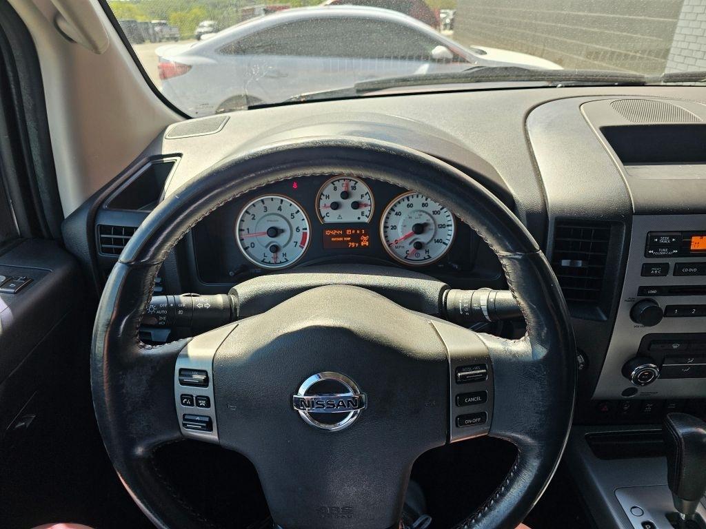 Nissan Titan PRO-4X Crew Cab 4WD SWB 2008