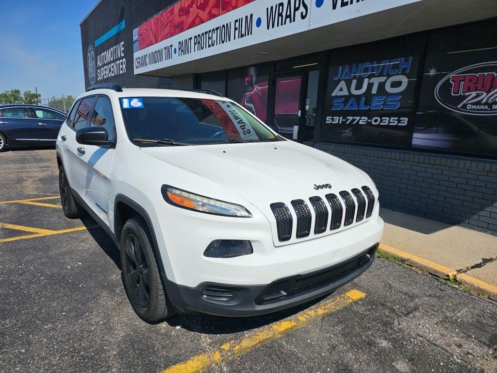 Jeep Cherokee 4WD 4dr Altitude 2016
