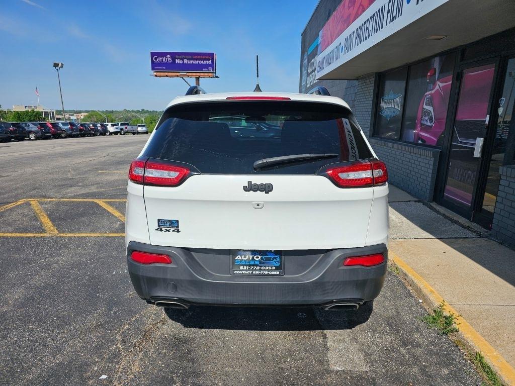 Jeep Cherokee 4WD 4dr Altitude 2016