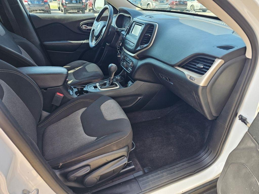 Jeep Cherokee 4WD 4dr Altitude 2016