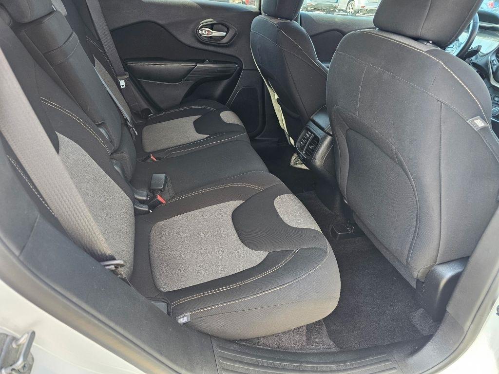 Jeep Cherokee 4WD 4dr Altitude 2016