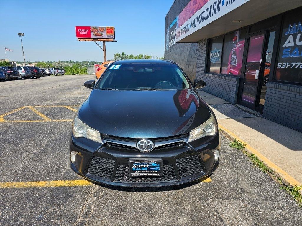 Toyota Camry 4dr Sdn I4 Auto XLE (Natl) 2015