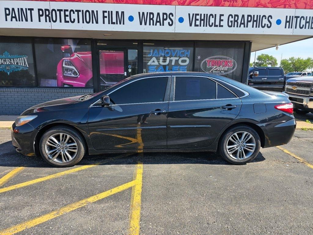 Toyota Camry 4dr Sdn I4 Auto XLE (Natl) 2015