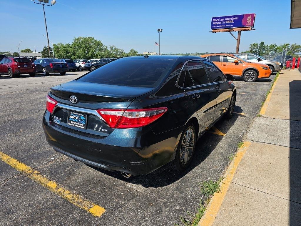 Toyota Camry 4dr Sdn I4 Auto XLE (Natl) 2015