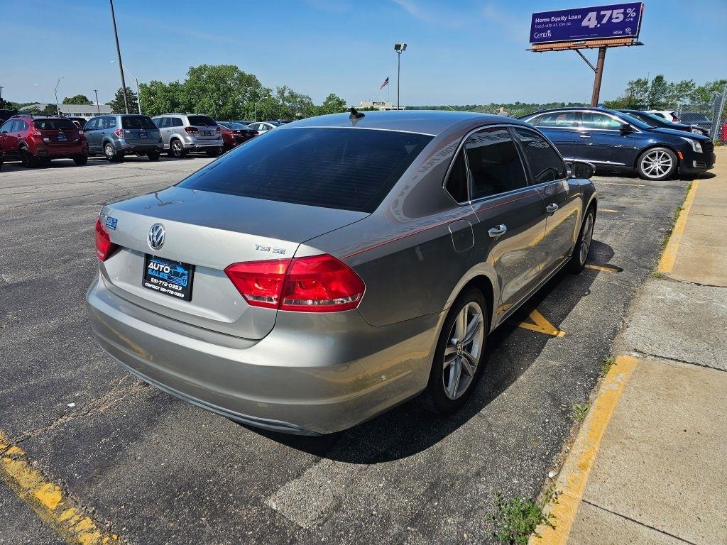 Volkswagen Passat 4dr Sdn 1.8T Auto SE w/Sunroof & Nav PZEV 2014