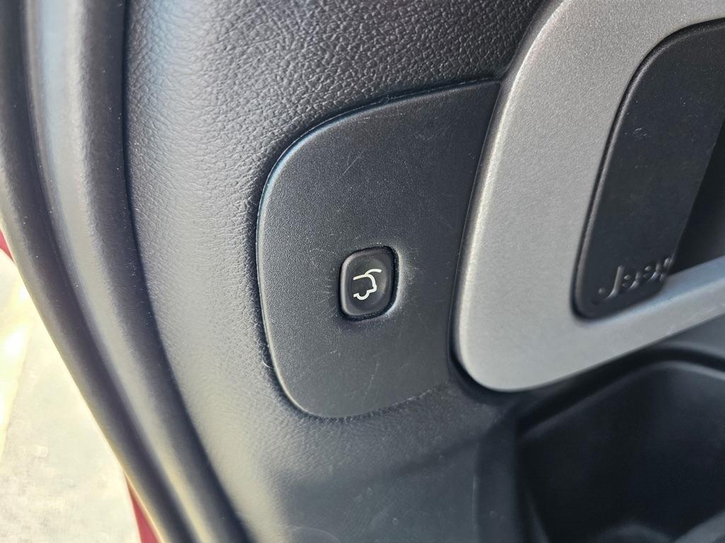 Jeep Cherokee 4WD 4dr Limited 2016
