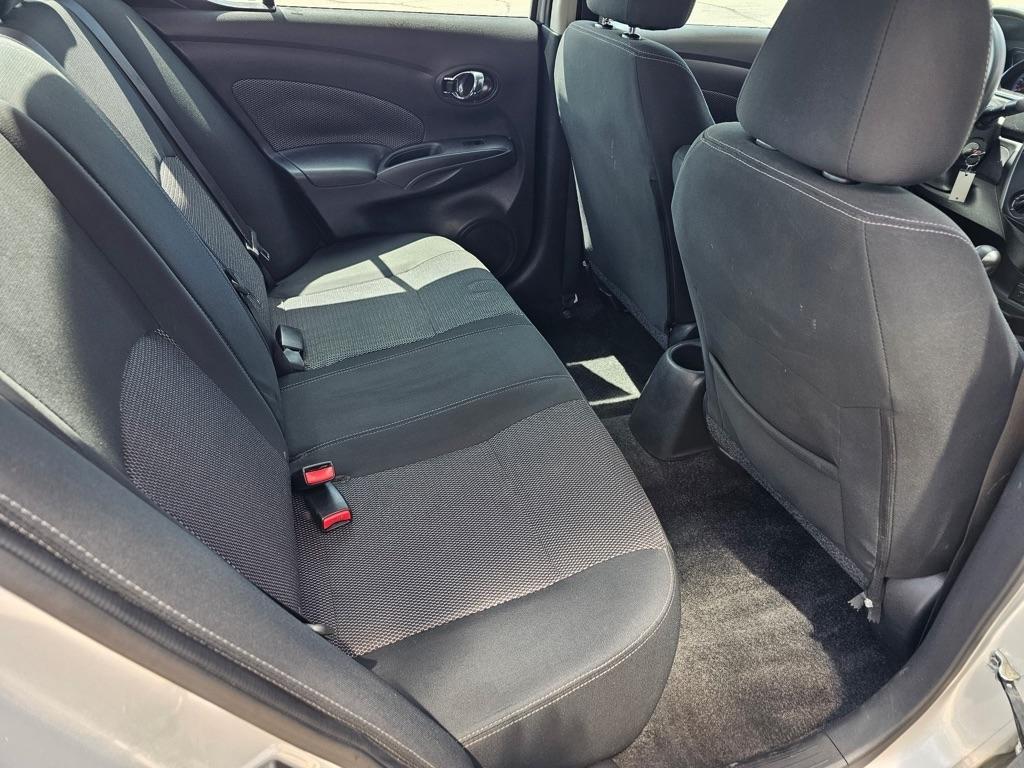 Nissan Versa Sedan SV CVT 2019