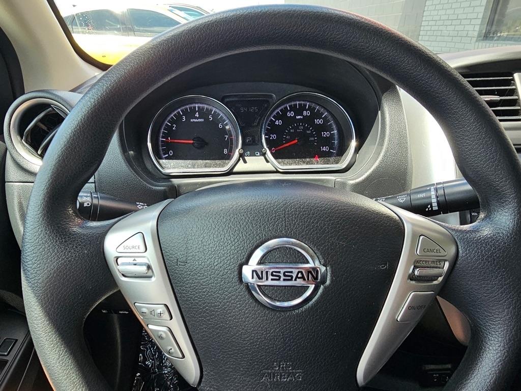 Nissan Versa Sedan SV CVT 2019