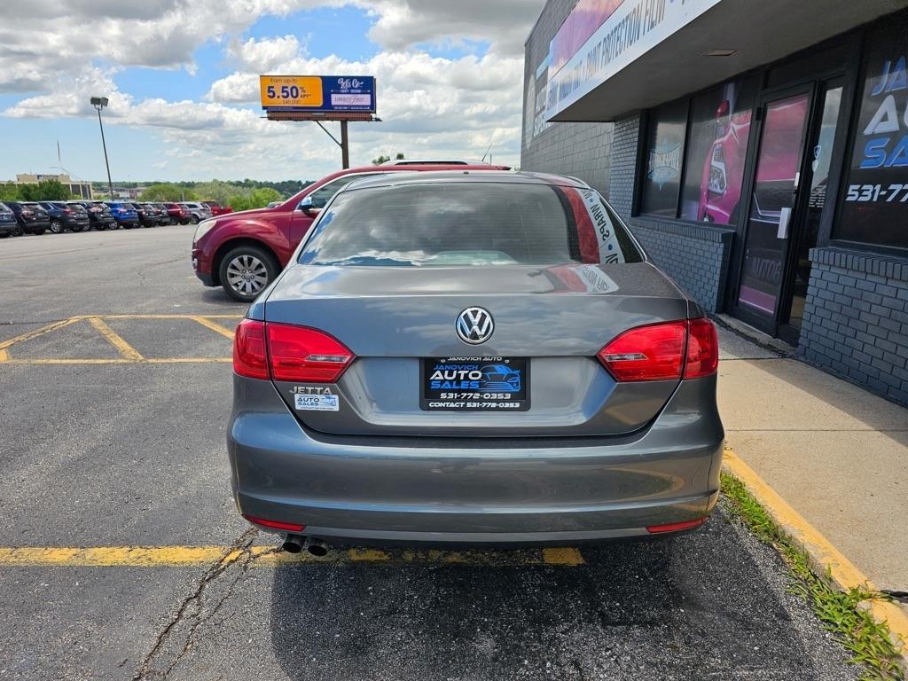 Volkswagen Jetta Sedan 4dr Auto S w/Sunroof 2012