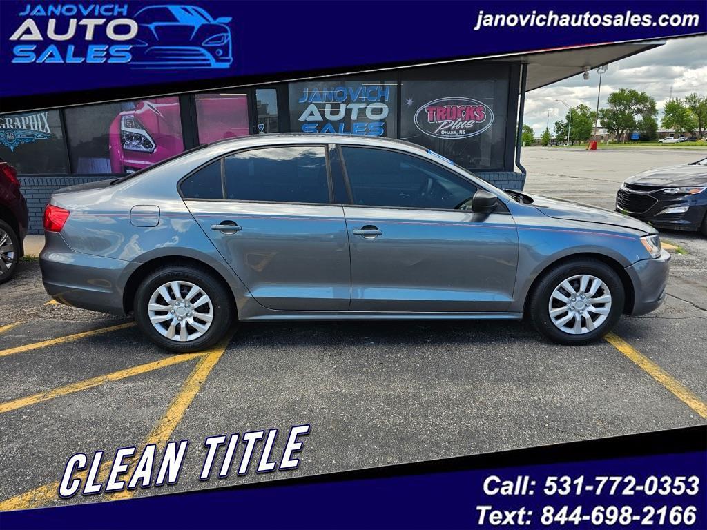 Volkswagen Jetta Sedan 4dr Auto S w/Sunroof 2012