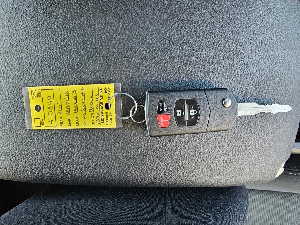 Mazda MAZDA3 4dr Sdn Auto s Sport 2011