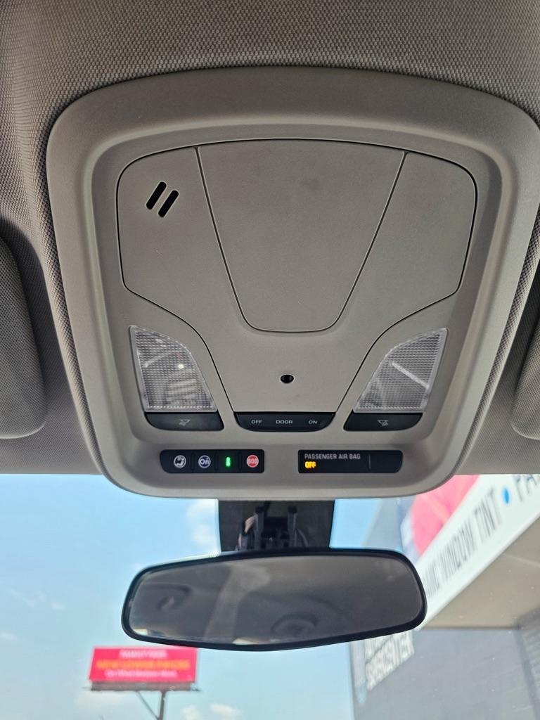 Chevrolet Impala 4dr Sdn LT w/1LT 2018