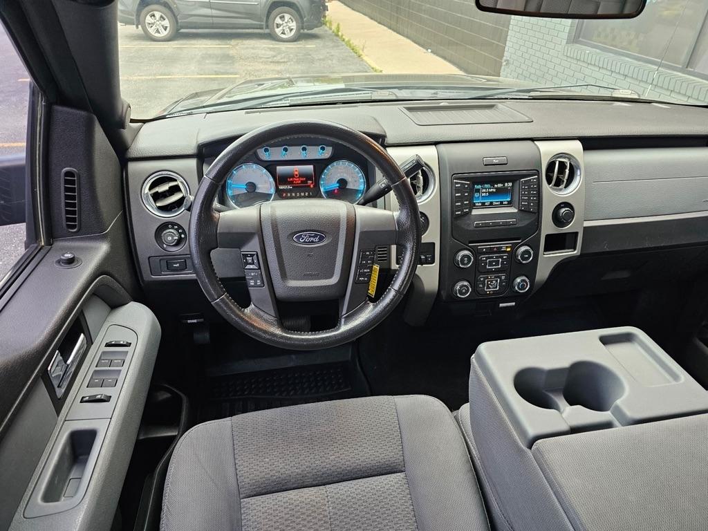 Ford F-150 4WD SuperCrew 145" XLT 2014