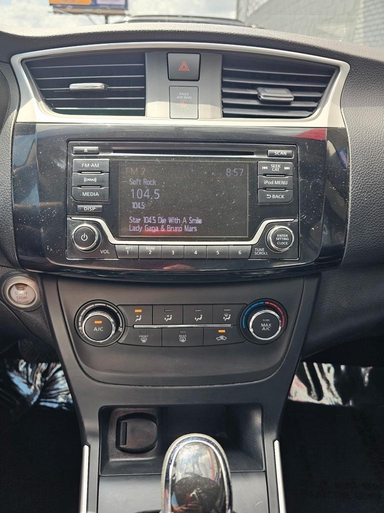 Nissan Sentra SV CVT 2017