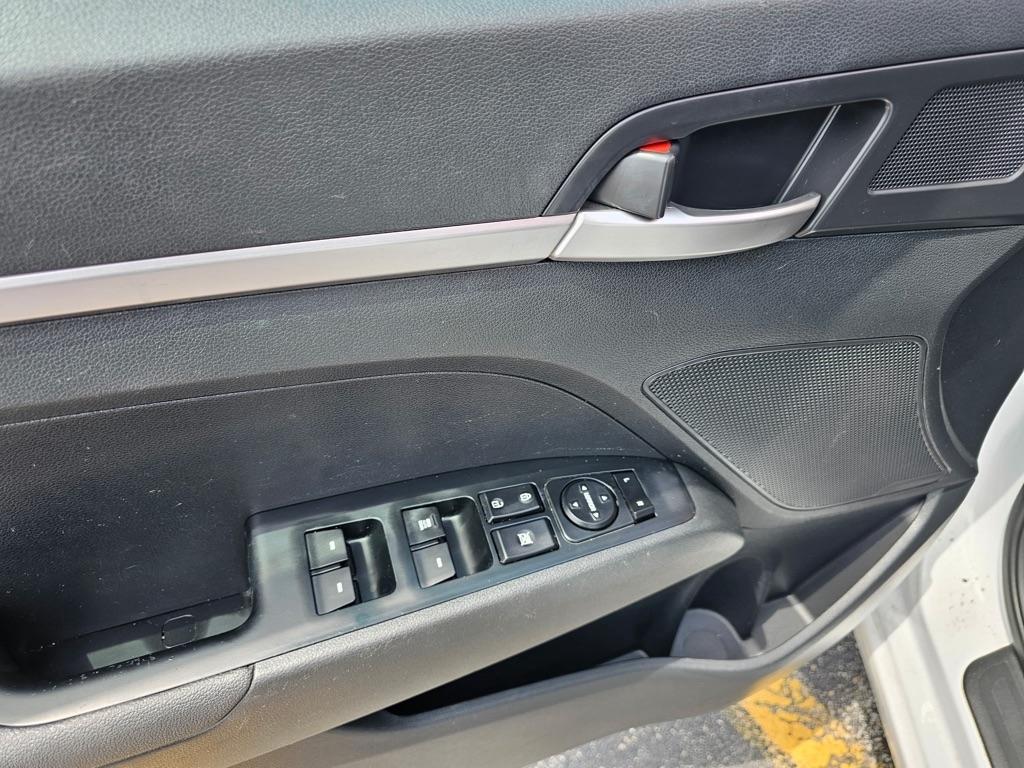 Hyundai Elantra SE Auto 2019
