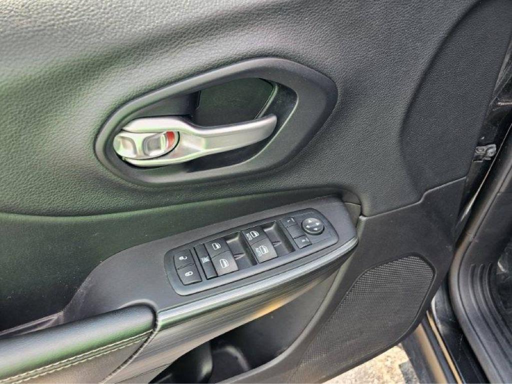 Jeep Cherokee 4WD 4dr Limited 2015
